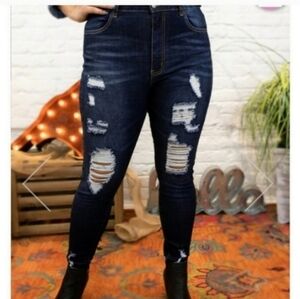 🍁🍂Southern fried chics distressed skinny jeans 18